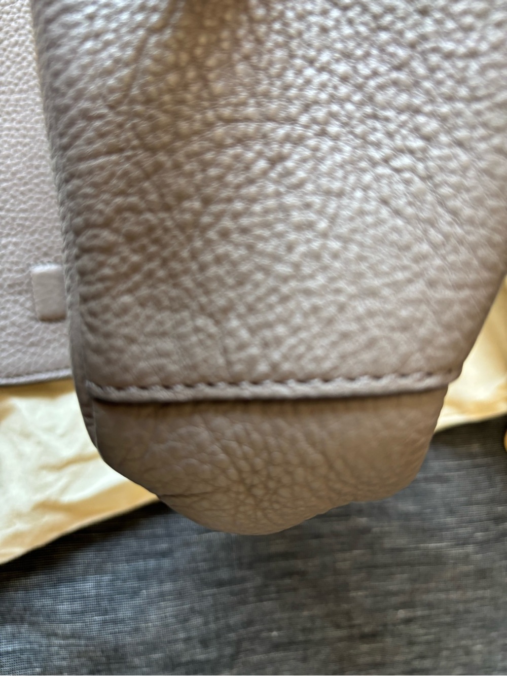 Tory Burch Pebbled Leather Shoulder Bag in Light Gray with Gold Hardware - Picture 12 of 13